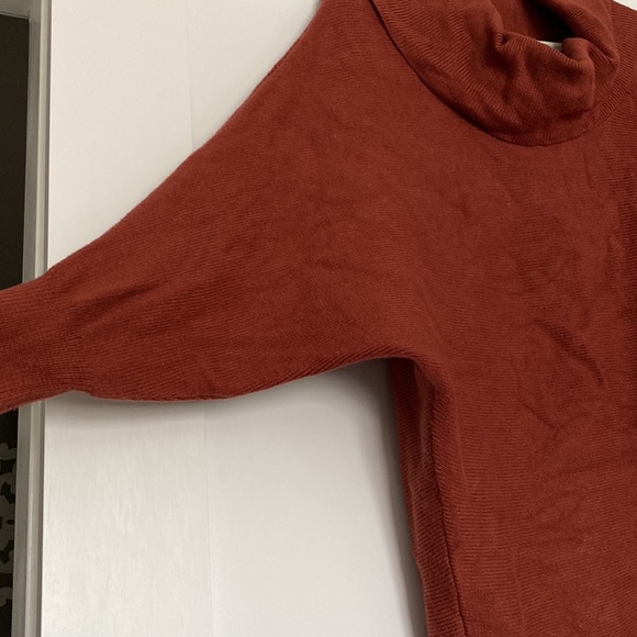 Sweater - Picture 3 of 3